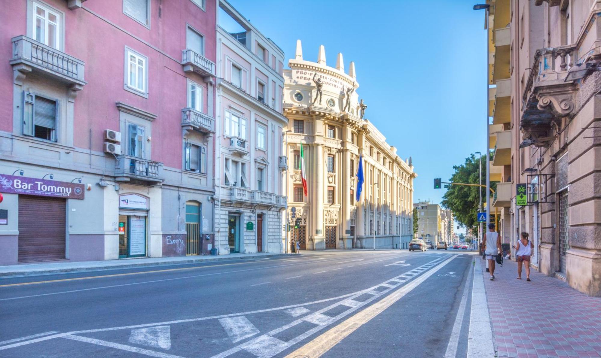 Sunscape Rooms Cagliari City Center Exterior photo