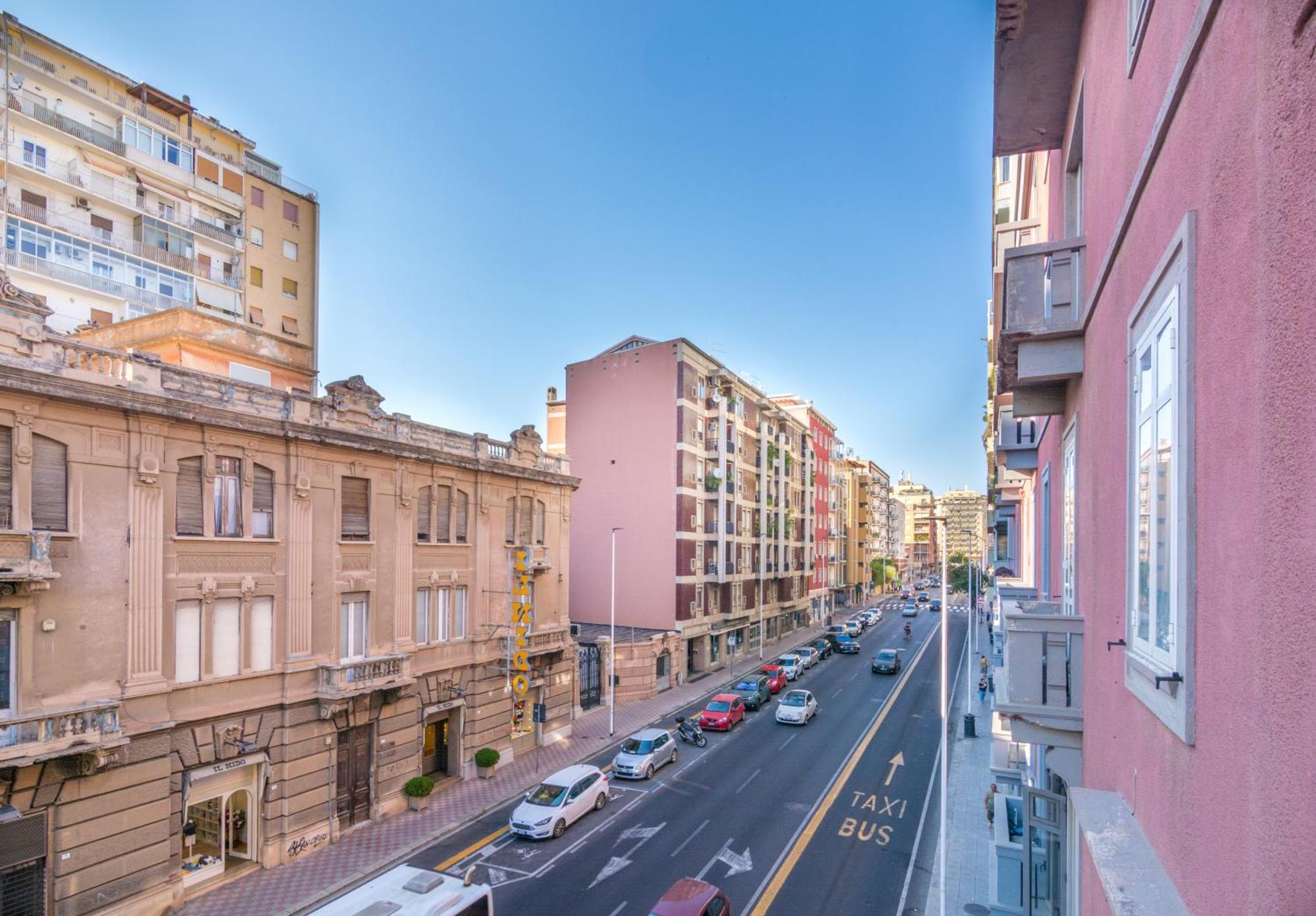 Sunscape Rooms Cagliari City Center Exterior photo